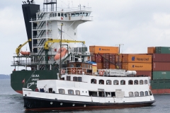 Einfahrt in die Schleuse